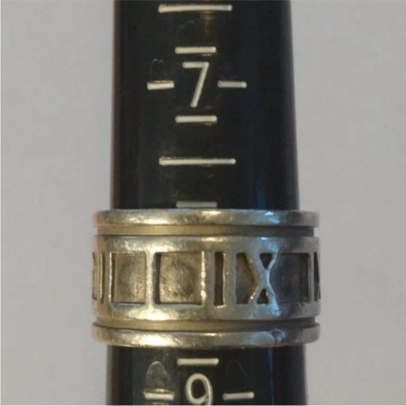 TIFFANY & CO. Atlas Roman Numbers Sterling 925 Ring Size 8 To 8 1/2 - Picture 1 of 5